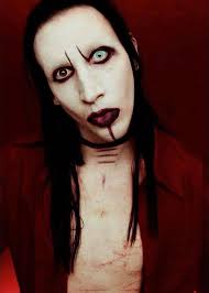 Happy Friday Manson fans! I hope it's a good day for you all 🖤