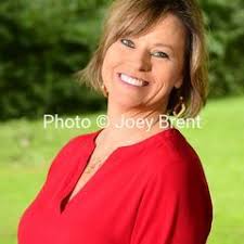 Sherry Fischer's Instagram, Twitter & Facebook