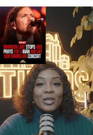 🚨BRANDON LAKES STOPS AND PRAYS FOR A MAN AND HIS SON AT HIS CONCERT 🙏🏽  #gvstudios #brandonlake #fyp #christiantiktok #jacquelyneakala