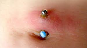Snake eye tongue piercing barbell / smiley piercing (hot!). Brustwarzenpiercing Heilung