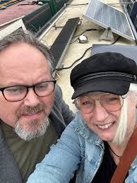 Big thank you to group member Paul Hunt for making the posh control panel  for water & fuel sensor then fitting it in our new boat Godlyn's Folly