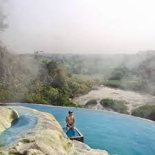 Nuansanya kayak sawah2, trus ada pemandian air panas. Lokasi Dan Tiket Masuk Pemandian Air Panas Gunung Panjang Bogor Wisatainfo