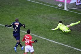 Ce dimanche, la première affiche de la journée voit le standard recevoir l'antwerp. Sh3ownnjtexkom