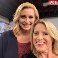 We're feeling the love for these two beautiful ladies! ❤️️😍 📷  instagram.com/wendymooreedit #HouseRules