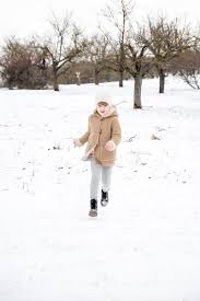 Astfel, miercuri valorile termice nu vor depăşi 25 de grade celsius în timpul zilei şi +17 grade, noaptea. Birthday Girls Fashion Spot Bloglovin