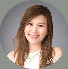 Ella Cheung's Instagram, Twitter & Facebook