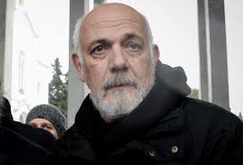 Τι απάντησε η ζέτα δούκα στη δήλωση που έκανε με ανάρτησή της στο facebook η σμαράγδα καρύδη. Giwrgos Kimoylhs Mhnysh Sth Zeta Doyka Meta Tis Kataggelies Gia Swmatikh Bia Lifo