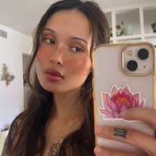 Pauline McLaughlin (@Pauline25308430)