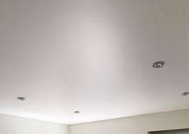 Beleuchtung im bad beleuchtung in der kuche led stripes mit. Spanndecken Montage Kosten Und Vorteile Spanndecken Anbieter