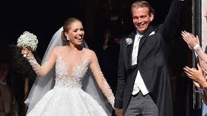 Denn allein ihr brautkleid ist ein gesprächsthema. Swarovski Wedding Dress Best 6f42d 56d74