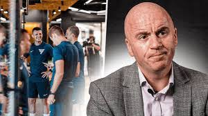 Victoria Macklin's Instagram, Twitter & Facebook