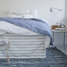 14 Cache Sommiers Pour Relooker Votre Lit Ikea Draps Bleu Lit Ikea Esprit Maison