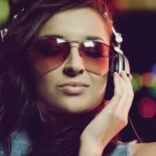 Listen to Morat feat Juanes