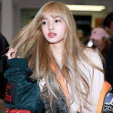 Pin Di Lisa Blackpink