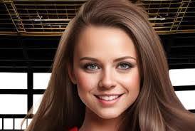 Laura Stryker's Instagram, Twitter & Facebook