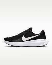 Nike Revolution 8
