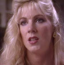 Denise Flores's Instagram, Twitter & Facebook