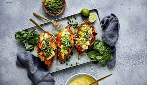 Disporle su una teglia foderata con carta forno © laura la monaca. Ricetta Patate Dolci Al Forno Con Verdure Neff