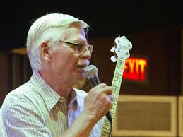 Bringing the banjos to Bethel: Club returns for a feel-good performance