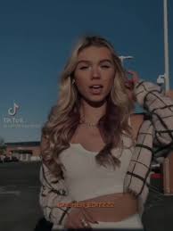 Ilyyyy @caroline #carolinegregry #fanpage #edits #heterocromia #blondehair  #fypage