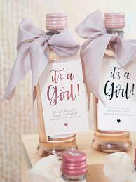 These Diy Baby Shower Mini Wine Favors Are Just Too Cute
