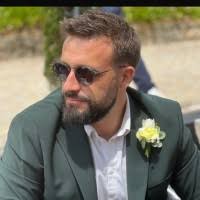 10+ "Dylan Lind" profiles