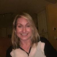 Loretta Braun's Instagram, Twitter & Facebook