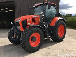 With an excellent line of compact tractors, necessary on smaller japanese farms, kubota entered the north american market in 1969. Kubota M7173 V Traktori Tractor Bg
