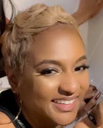 Caprice Jones (@stylesbycaprice) • Instagram photos and videos