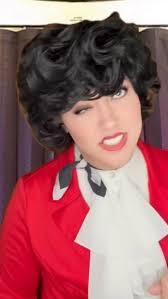 Pearl-Clutching #jewelry #family #funnyvideos #sisters #massachusetts  #thetalkofthetownie