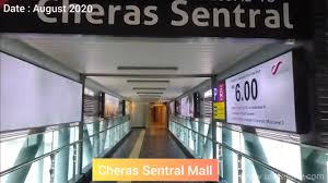There's surprisingly a uniqlo, old town, and wong kok here. Cheras Sentral Mall