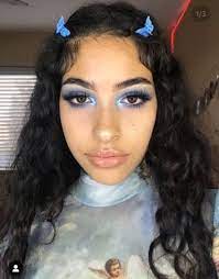 Fashion Girl Face Lashes 23 Ideas Clip Hairstyles Hair Makeup Hair Clips 90s
