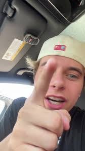 Alex Gavin's Instagram, Twitter & Facebook