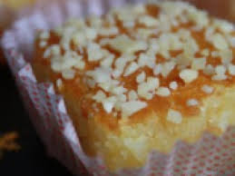 Recette Basboussa Patisserie Orientale Semoule Et Noix De Coco En Video Recette Recette Basboussa Patisserie Orientale Recette Dessert