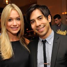 Katrina Bowden, Ben Jorgensen marry in a do-it-yourself-style ceremony