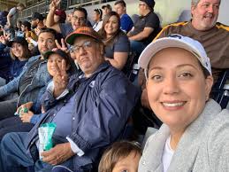 Lucy Estrada (@lucita2)