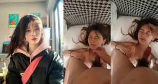 Rabbit Teeth Girl Gets Facial Cumshot