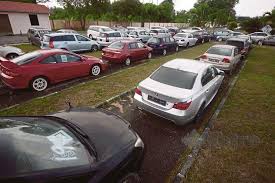 Maybe you would like to learn more about one of these? Jpj Lelong Kereta Mewah Ada Audi Bmw Dan Mercedes Benz Bidaan Bermula Rm700 Motoqar