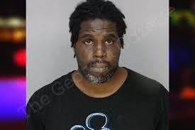 Perry Pryor's Instagram, Twitter & Facebook