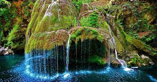 Pestera muierii & pestera polovragi. Top DestinaÅ£ii De VacanÅ£Ä Din Romania Pentru 2020