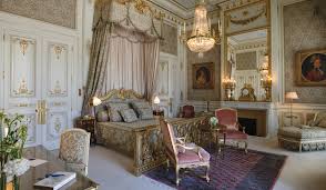 Pin De Nailza Rodrigues De Souza Em The Ritz Hotel Paris Restaurant L Espadon Les Jardins De L Espadron Restaurant Bar Hemingway Hoteis De Luxo Interiores Hoteis Em Paris