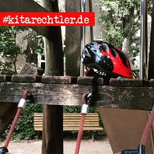 Vest Rechtsanwalte I Deutschlandweit Spielplatz Unfall Helm