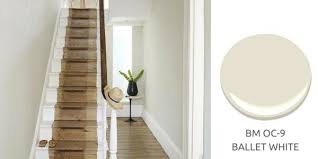 Benjamin moore white dove | best white paint colors there are so many different off whites that you when it comes to white paint colours, benjamin moore swiss coffee has been kickin' it for a if you've been looking for a versatile white paint colour for your walls, cabinets, trims, exterior or. Lynne Russell Interiors Blog Interior Design Ideas Paint Colors For Home Cabin Paint Colors Paint Colors For Living Room