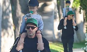 Sur.ly for joomla sur.ly plugin for joomla 2.5/3.0 is free of charge. Jason Statham Is The Ultimate Doting Dad As He Treats His Son Jack To A Piggyback Ride During Stroll Daily Mail Online