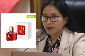 ROSIO TORRES “La Mochasueldo” PASÓ DE YABAL A USAR CAROLINA HERRERA En un  reportaje difundido por el programa Contra Corriente de Williax TV sobre  las decenas de propiedades que tiene el asesor