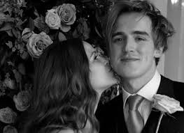 Thomas michael fletcher is an english author, composer, musician, singer, songwriter and youtube vlogger. Tom And Giovanna Fletcher Just Shared Unseen Photos From Their Wedding Day Confetti
