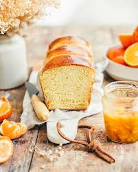 La Recette De Cette Brioche Ultra Moelleuse A La Mandarine Est Sur Le Blog Cette Brioche A Des La Premiere Tranche Detrone To In 2020 Food Lemon Curd Tartlets Brioche