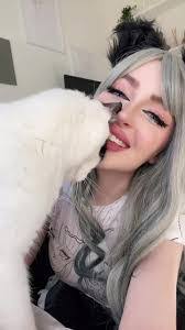 Kristin Padilla's Instagram, Twitter & Facebook