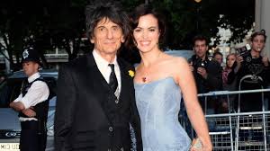 Sei fast sechs jahrzehnten ist der am 2. Musik Rolling Stones Gitarrist Ron Wood Spricht Uber Lungenkrebs Diagnose Augsburger Allgemeine