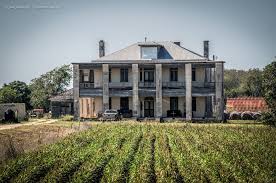The texas chainsaw house is located in kingsland, texas, on the grounds of the antlers hotel. The Hewitt House Texas Chainsaw Massacre 2003 2006 Movie Remakes James Johnston